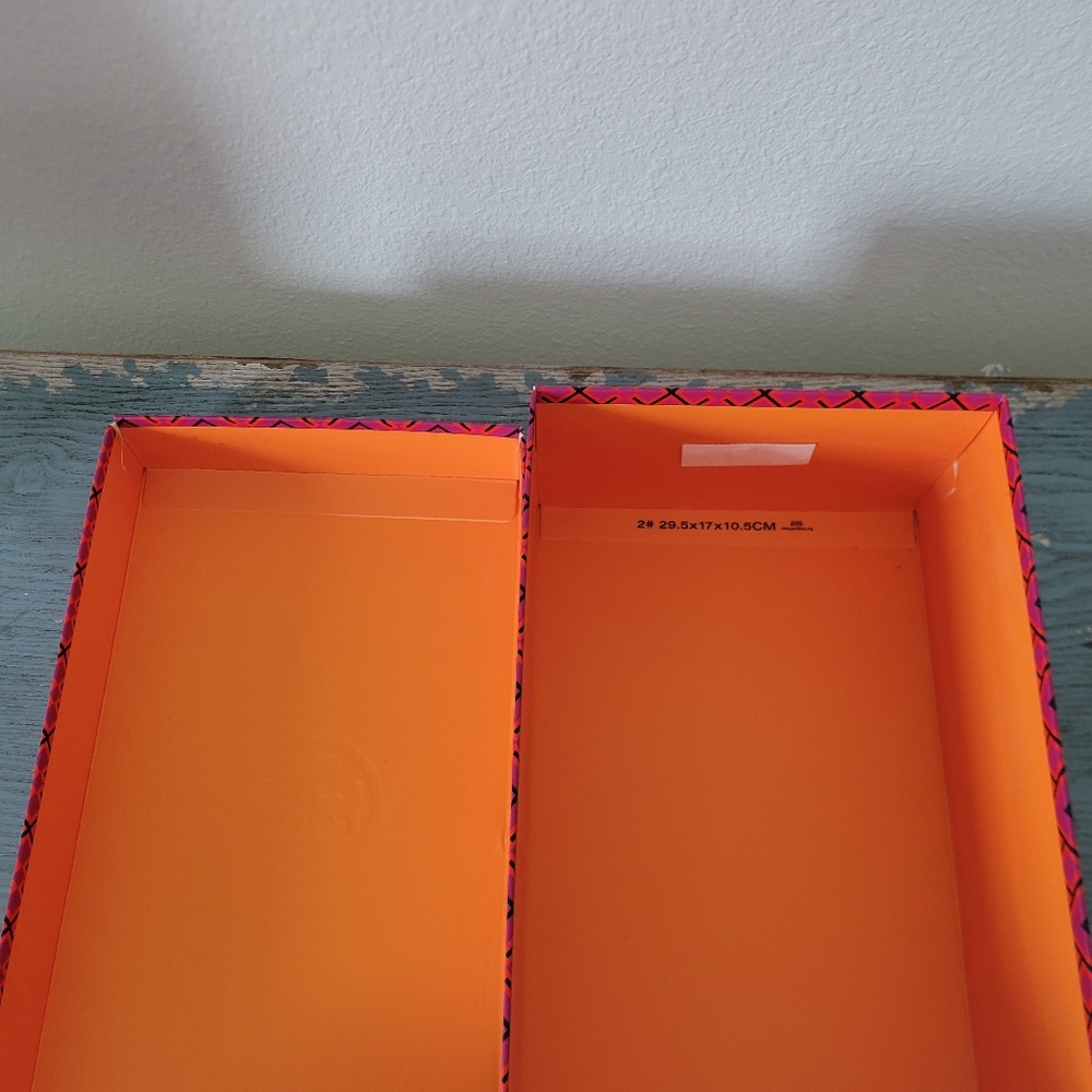 Authentic Tory Burch Shoe Box ONLY - Picture 3 of 5